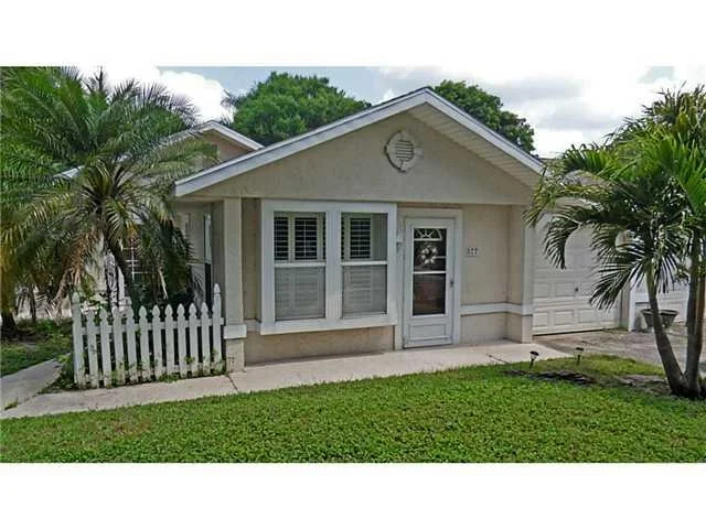 Unit for sale at 877 SW 33rd Street, Palm City, FL 34990