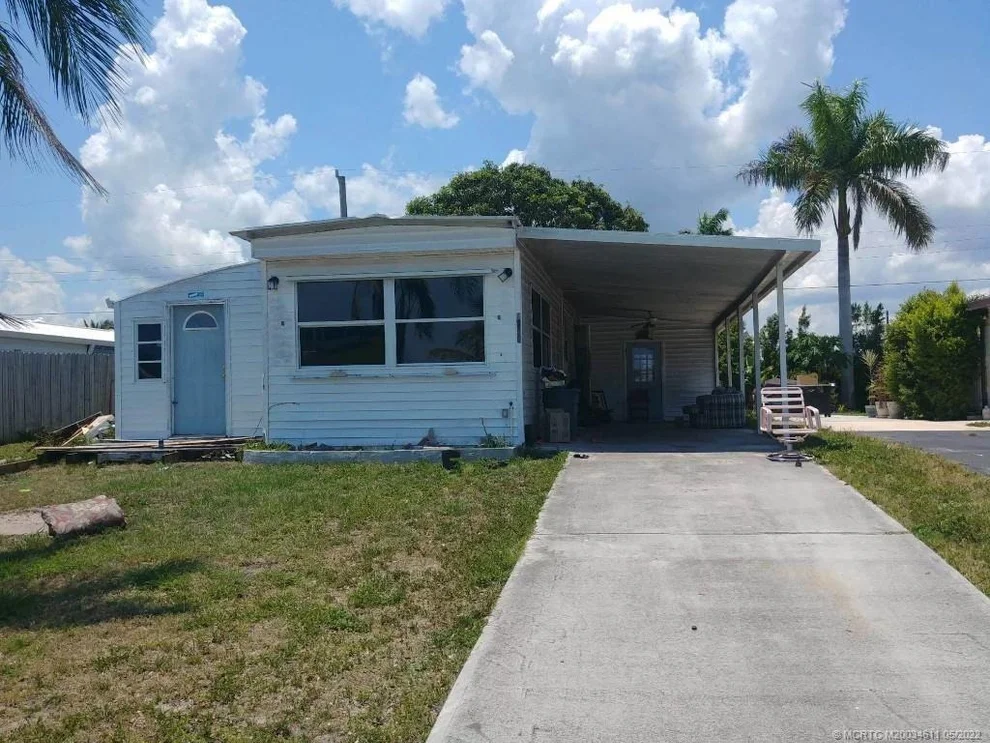 Unit for sale at 8450 SE Eagle Avenue, Hobe Sound, FL 33455