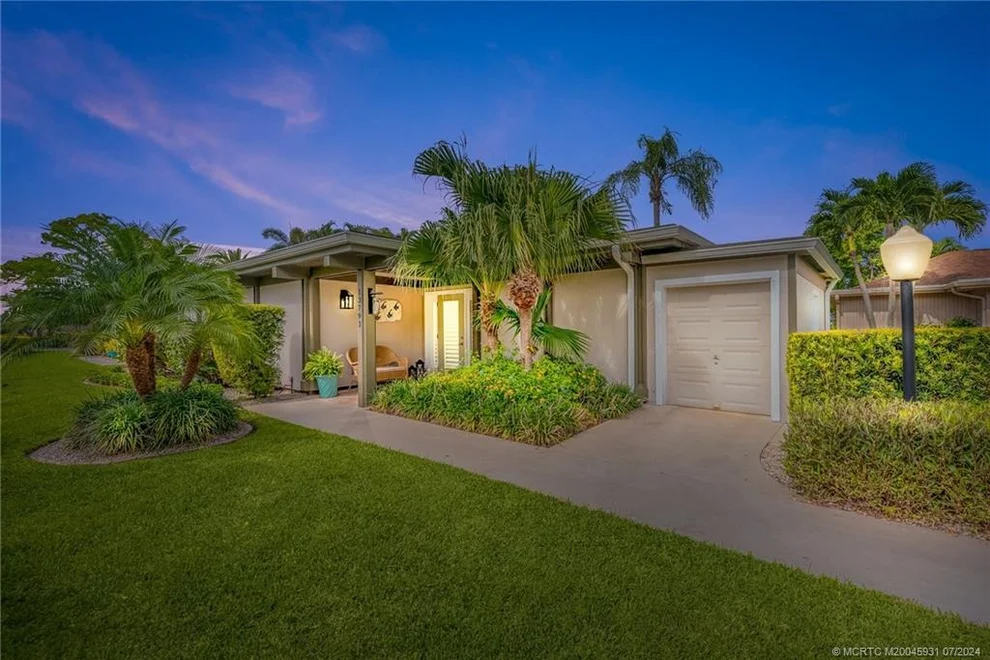Unit for sale at 13793 Eastpointe Way, Palm Beach Gardens, FL 33418