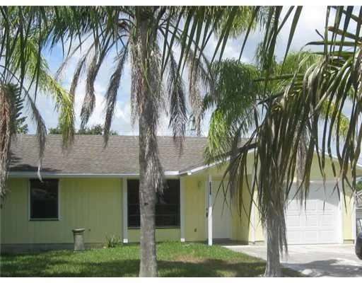 Unit for sale at 5692 SE LAGUNA Avenue, Stuart, FL 34997