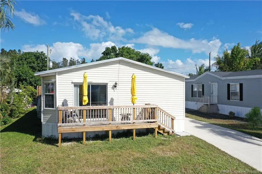 Unit for sale at 8321 SE Skylark Avenue, Hobe Sound, FL 33455