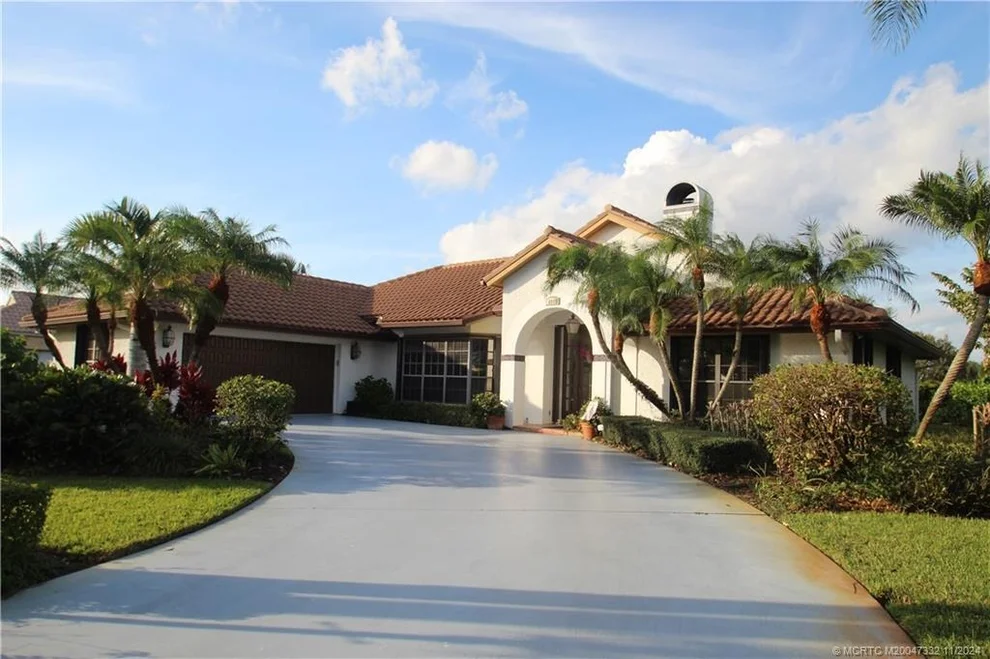 Unit for sale at 4015 SE Clubhouse Place, Stuart, FL 34997