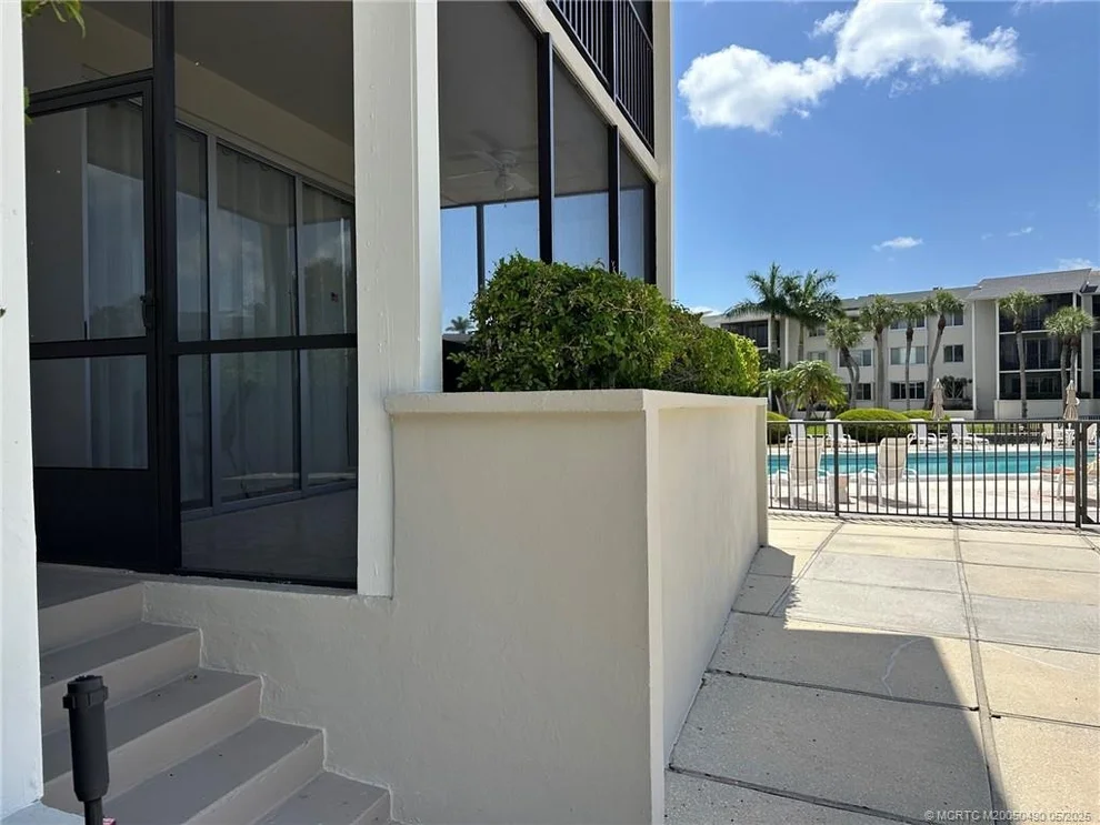 Unit for sale at 11811 Avenue of the PGA Street, Palm Beach Gardens, FL 33418