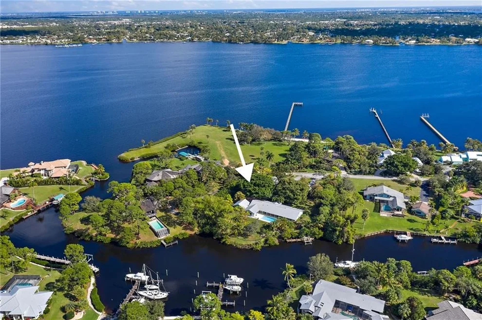 Unit for sale at 3334 NW Perimeter Road, Palm City, FL 34990