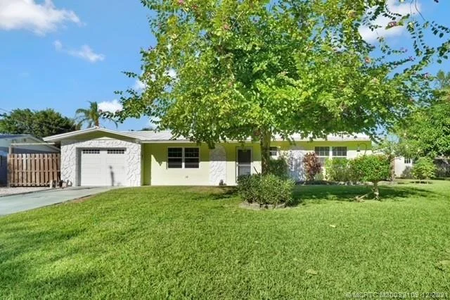 Unit for sale at 1489 SE 14th Street, Stuart, FL 34996