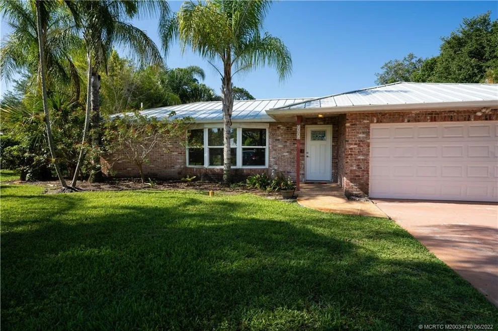 Unit for sale at 803 NW Spruce Ridge Drive, Stuart, FL 34994