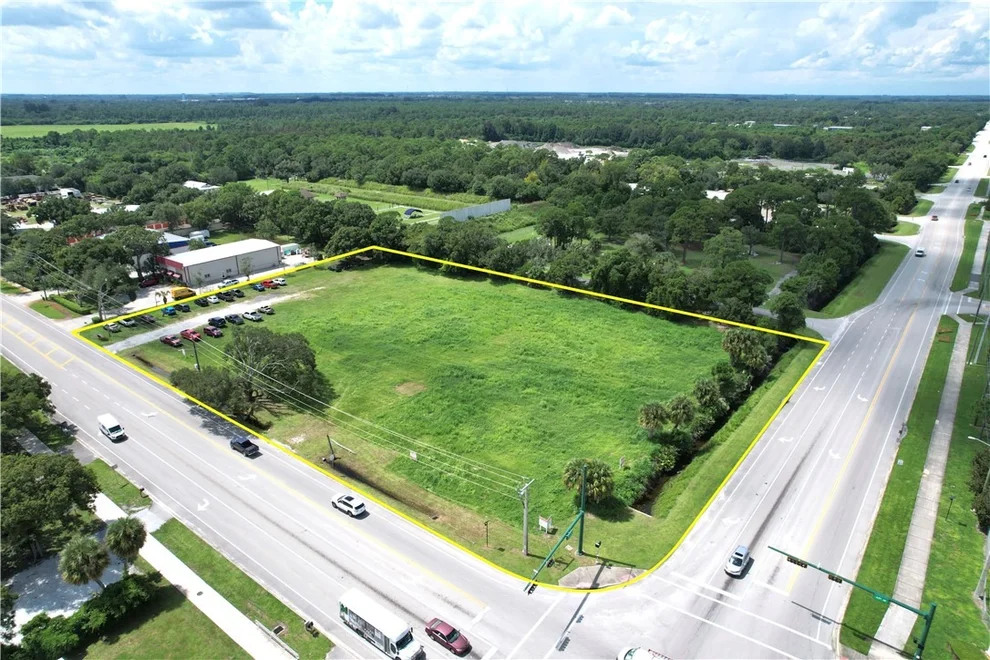 Unit for sale at 4075 43rd Avenue, Vero Beach, FL 32960