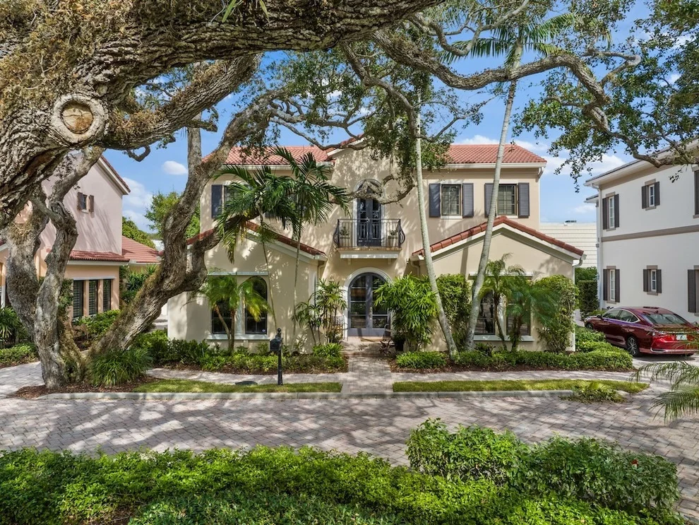 Unit for sale at 2646 Cardinal Drive, Vero Beach, FL 32963