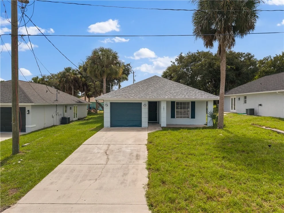 Unit for sale at 241 12th Street SW, Vero Beach, FL 32962