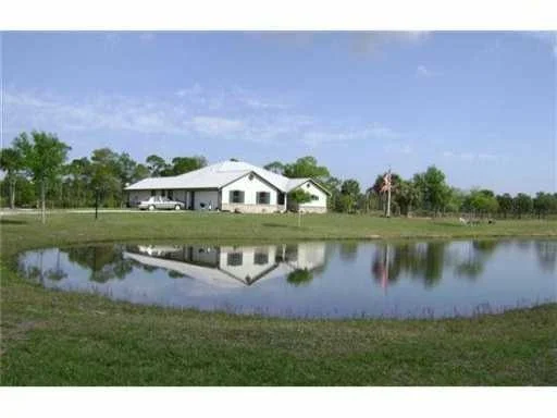 Unit for sale at 12986 105th Street, Fellsmere, FL 32948
