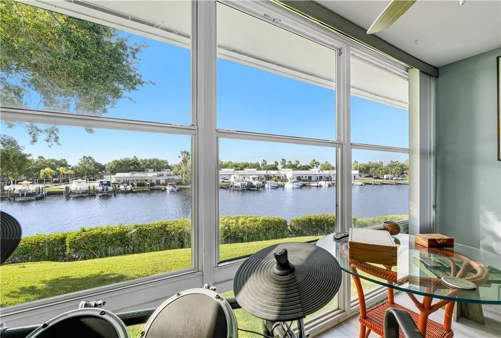 Unit for sale at 2800 Indian River Boulevard, Vero Beach, FL 32960