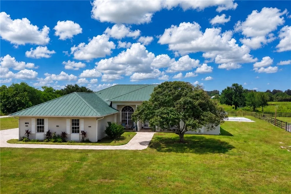 Unit for sale at 6970 49th Street, Vero Beach, FL 32967