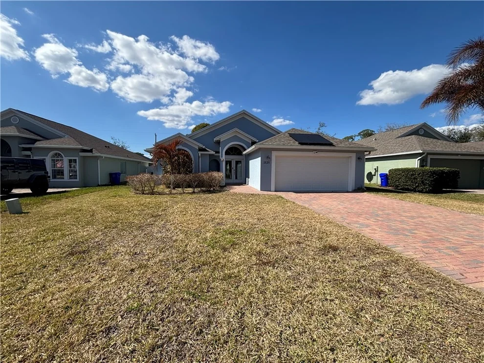 Unit for sale at 1525 16th Court SW, Vero Beach, FL 32962