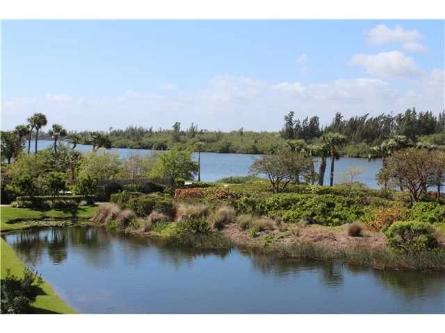 Unit for sale at 9013 Somerset Bay Lane, Vero Beach, FL 32963