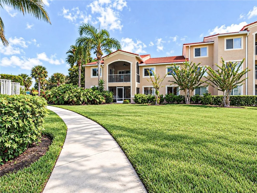Unit for sale at 1550 S 42nd Circle, Vero Beach, FL 32967