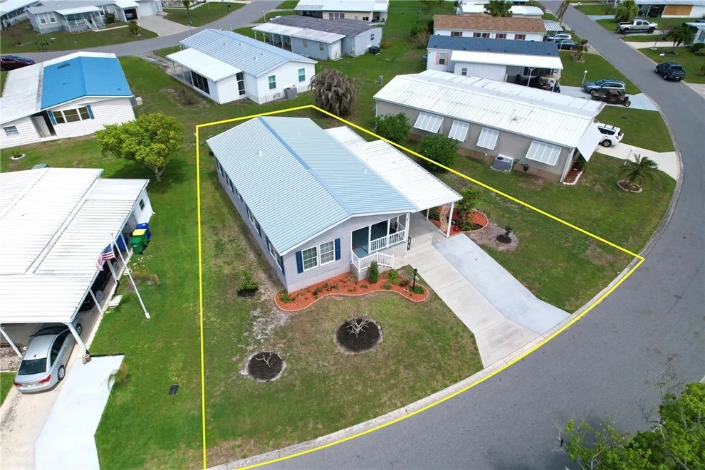 Unit for sale at 926 Oriole Circle, Barefoot Bay, FL 32976