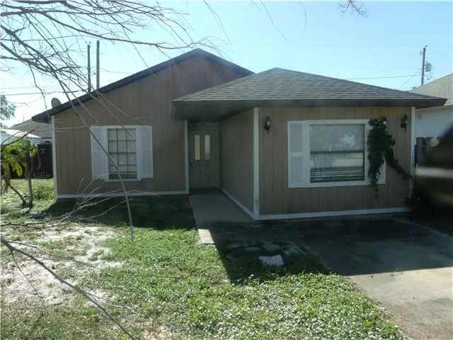 Unit for sale at 411 13th Lane SW, Vero Beach, FL 32962