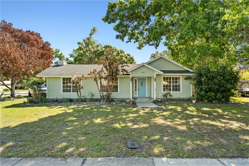 Unit for sale at 1850 25th Avenue, Vero Beach, FL 32960