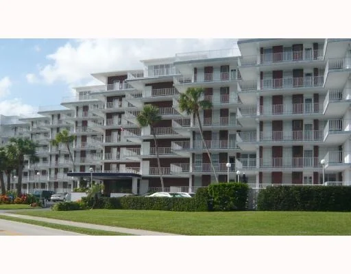 Unit for sale at 935 Bl Causeway E, Vero Beach, FL 32963