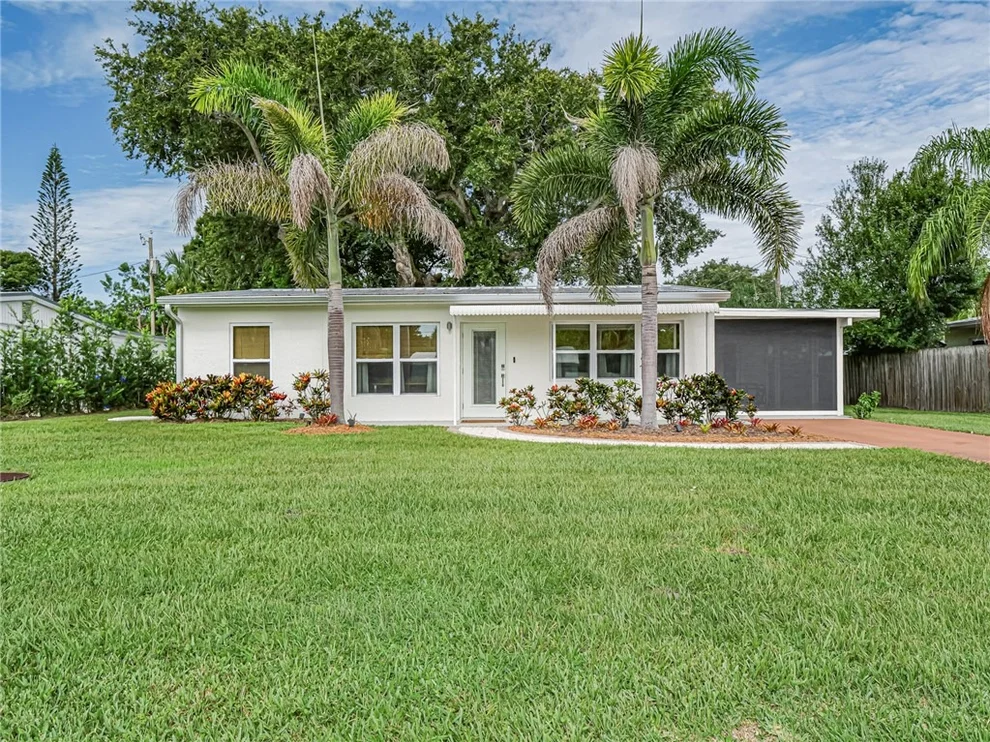 Unit for sale at 1741 5th Avenue, Vero Beach, FL 32960