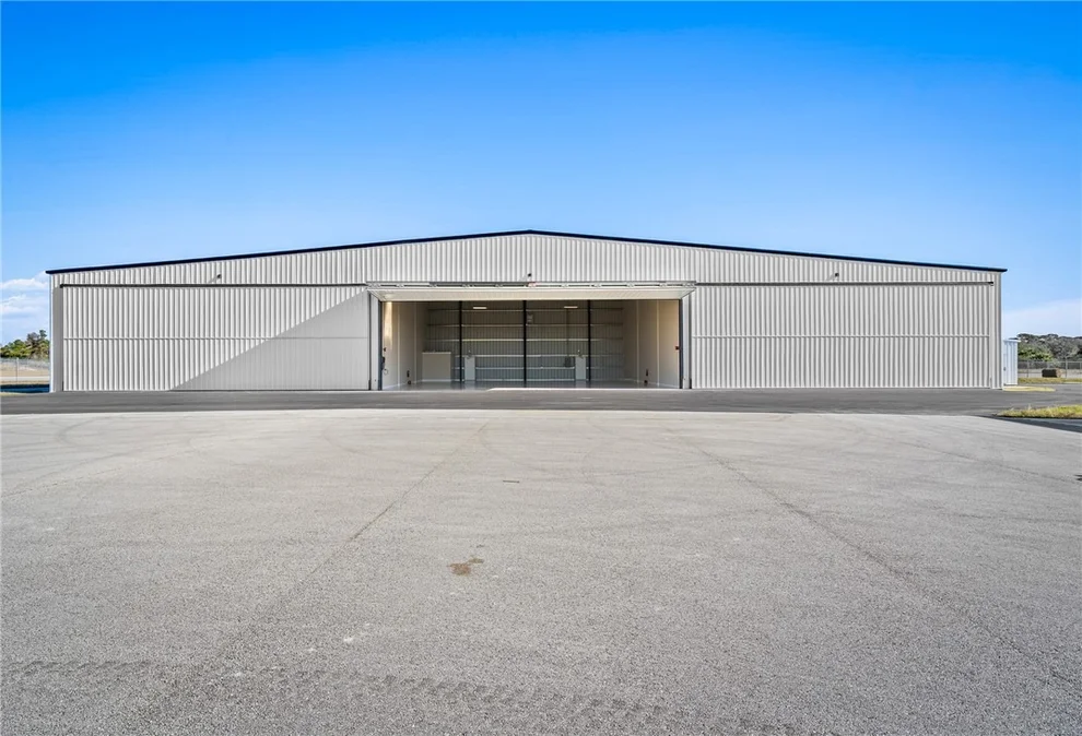 Unit for sale at 2590 Airport North Drive, Vero Beach, FL 32960