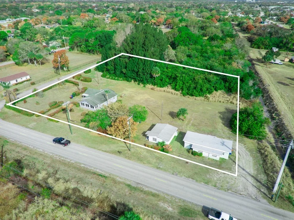Unit for sale at 2840 41st Street, Vero Beach, FL 32967