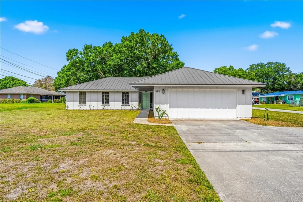 Unit for sale at 895 20th Avenue, Vero Beach, FL 32960