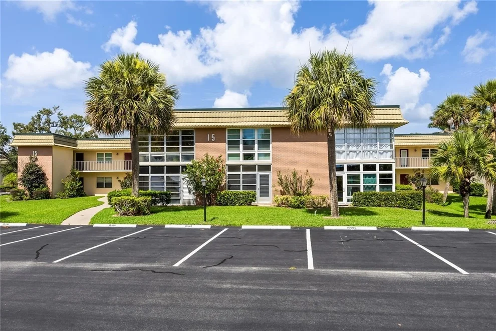 Unit for sale at 15 Vista Gardens Trail, Vero Beach, FL 32962