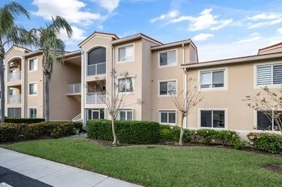 Unit for sale at 1550 S 42nd Circle, Vero Beach, FL 32967