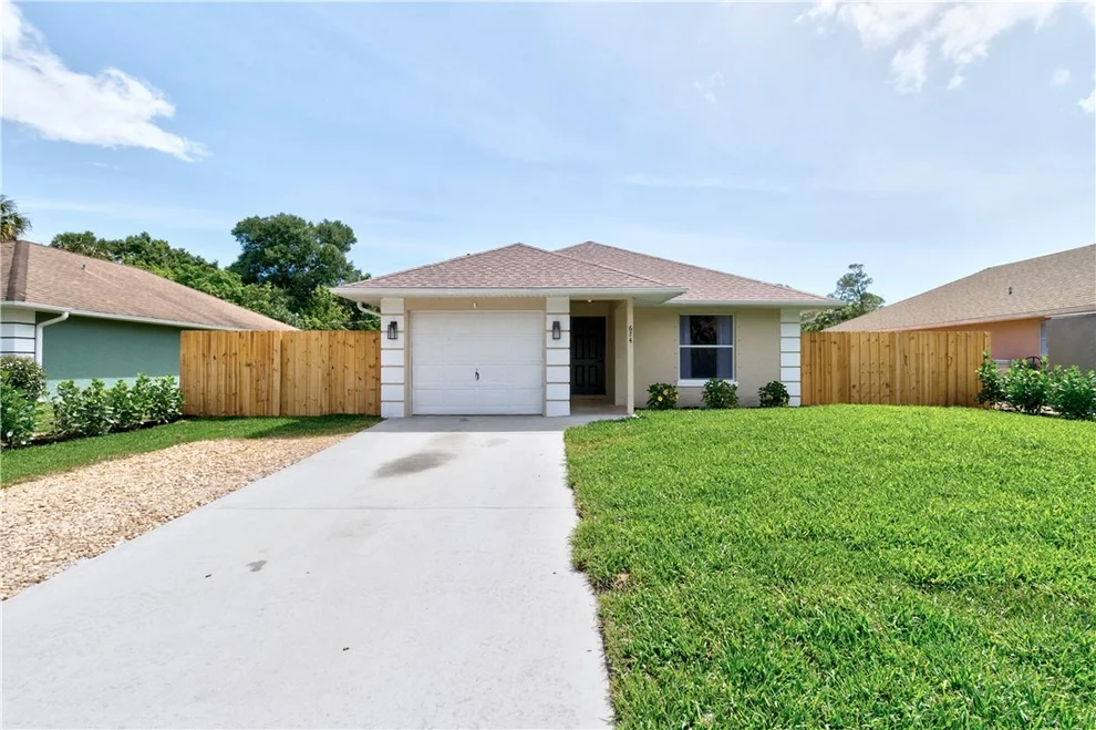 Unit for sale at 674 30th Avenue SW, Vero Beach, FL 32968