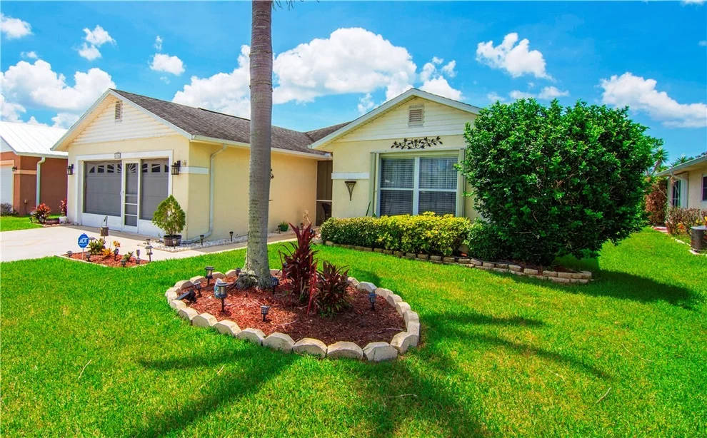 Unit for sale at 6704 Picante Circle, Fort Pierce, FL 34951