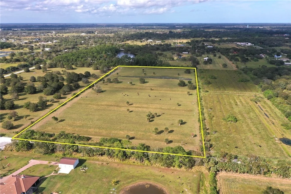 Unit for sale at 6550 5th Street SW, Vero Beach, FL 32968