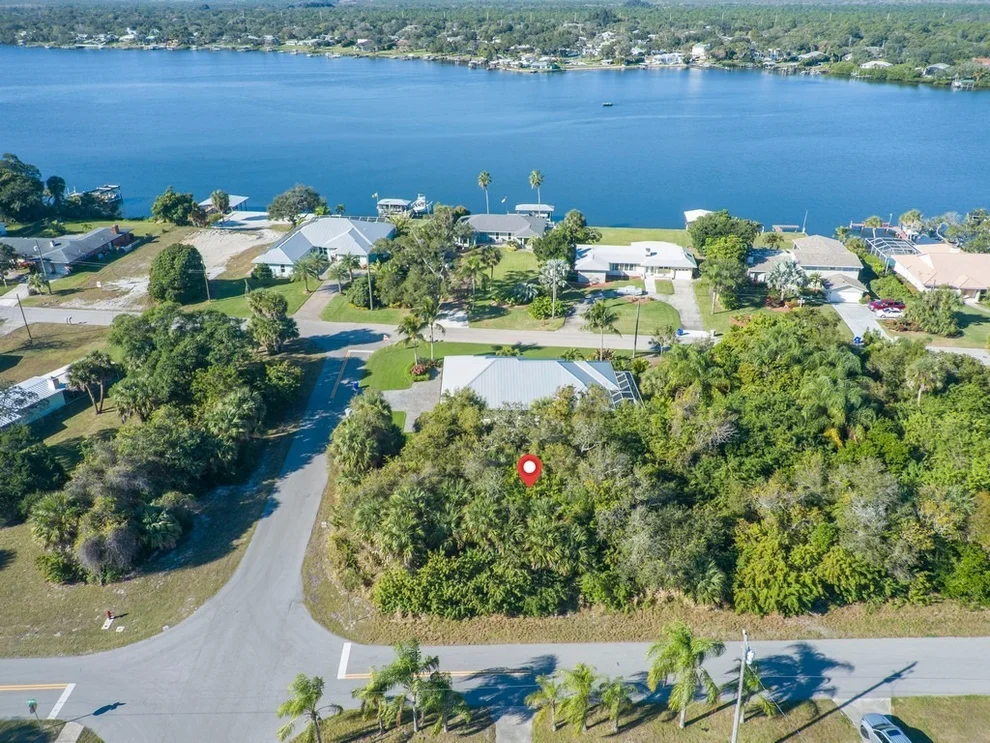 Unit for sale at 14425 78th Avenue, Sebastian, FL 32958