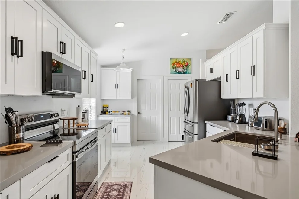 Unit for sale at 845 Greenleaf Circle, Vero Beach, FL 32960