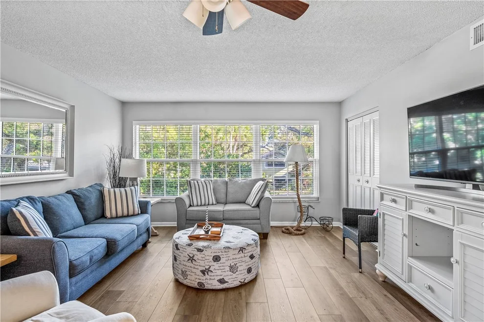 Unit for sale at 900 Jasmine Lane, Vero Beach, FL 32963