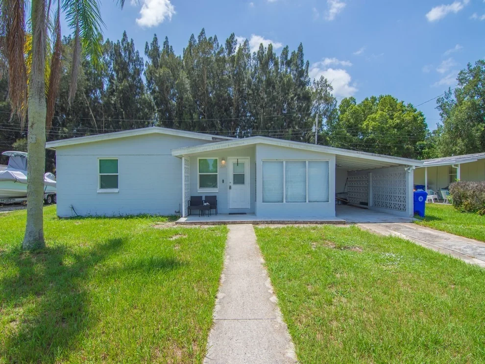 Unit for sale at 329 21st Road SW, Vero Beach, FL 32962