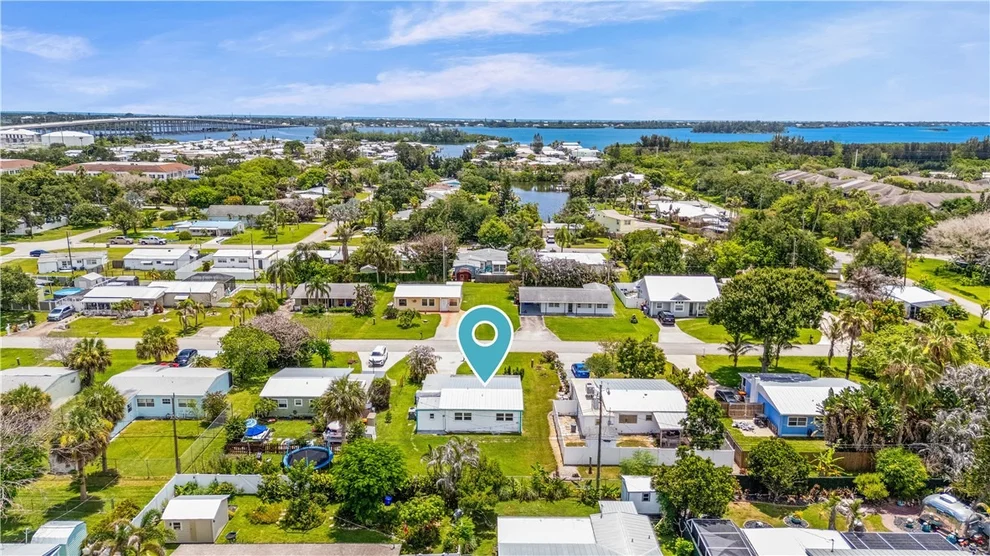 Unit for sale at 1441 4th Avenue, Vero Beach, FL 32960