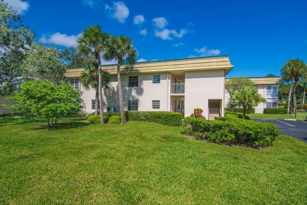 Unit for sale at 38 Vista Gardens Trail, Vero Beach, FL 32962