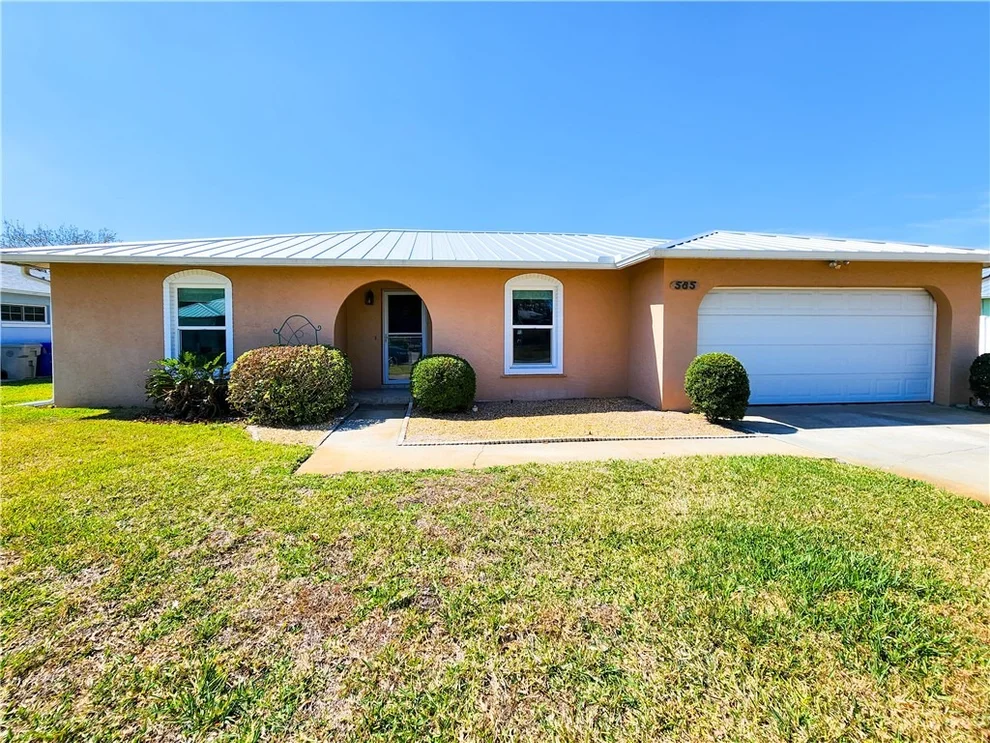 Unit for sale at 585 24th Avenue, Vero Beach, FL 32962