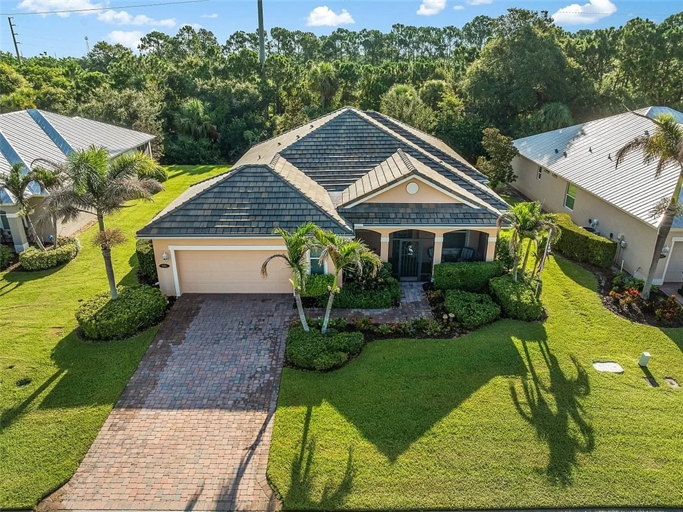 Unit for sale at 391 11th Square SW, Vero Beach, FL 32962