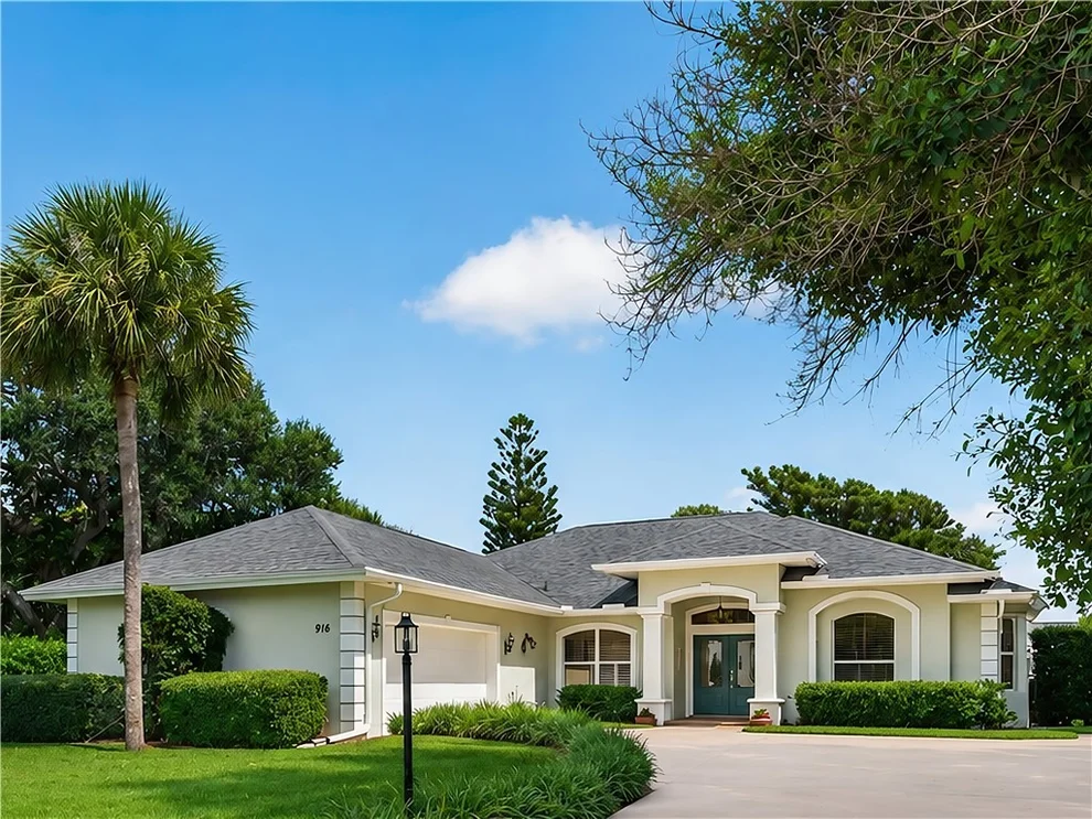 Unit for sale at 916 Pebble Lane, Vero Beach, FL 32963