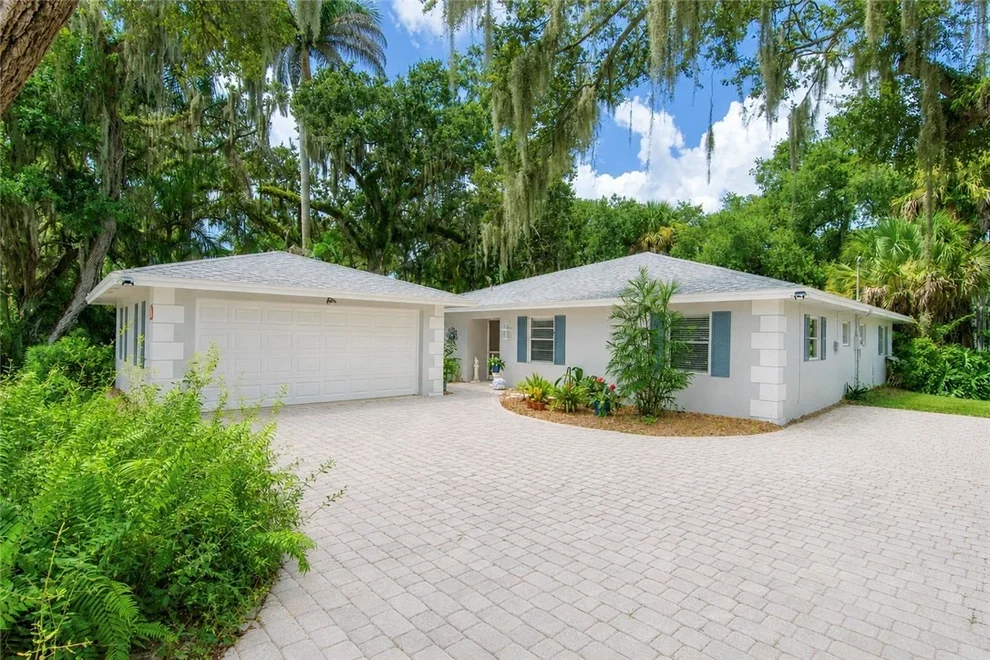 Unit for sale at 726 Royal Palm Place, Vero Beach, FL 32960