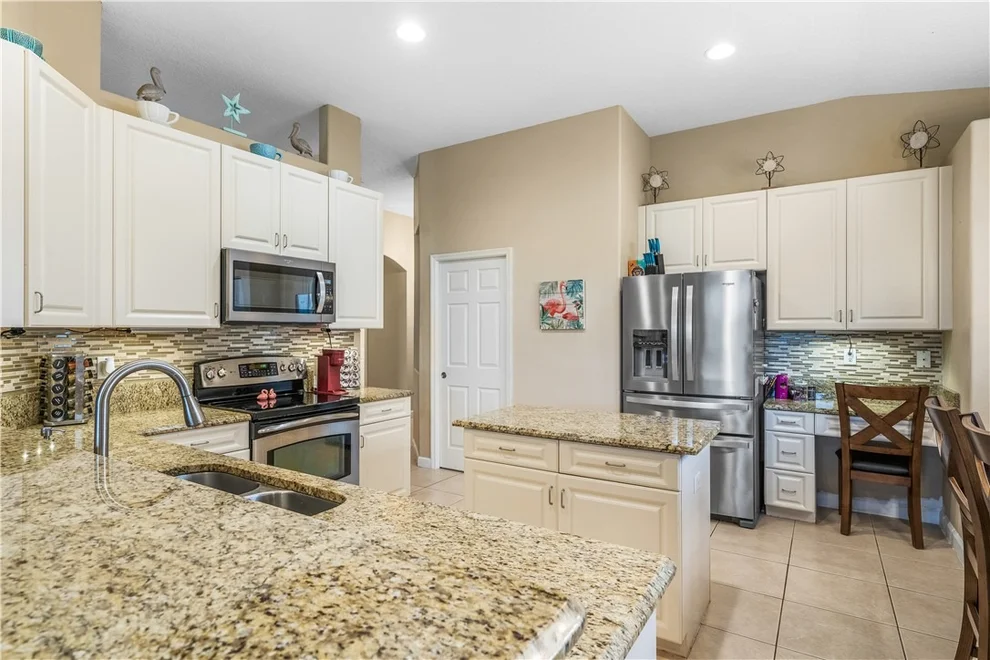 Unit for sale at 3134 Ashford Square, Vero Beach, FL 32966