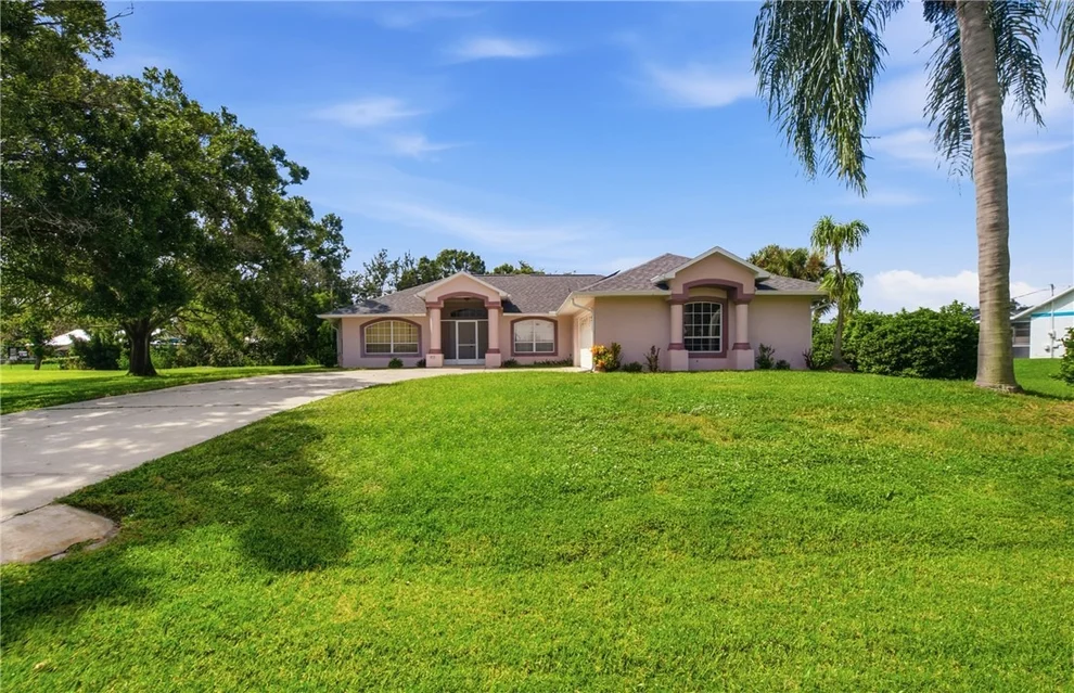Unit for sale at 955 Riviera Avenue, Sebastian, FL 32958