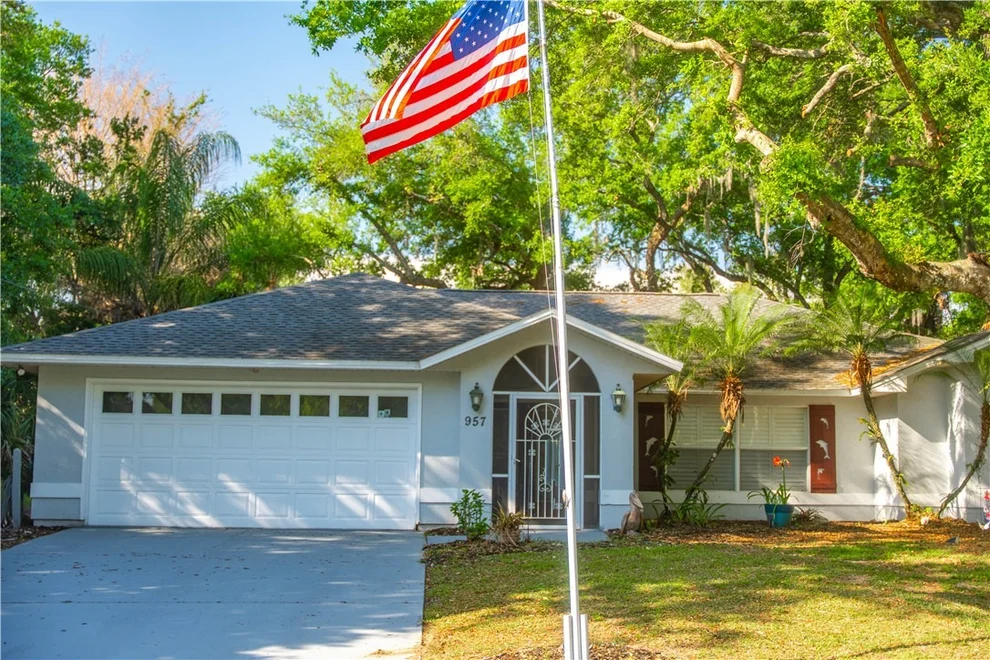 Unit for sale at 957 Franciscan Avenue, Sebastian, FL 32958