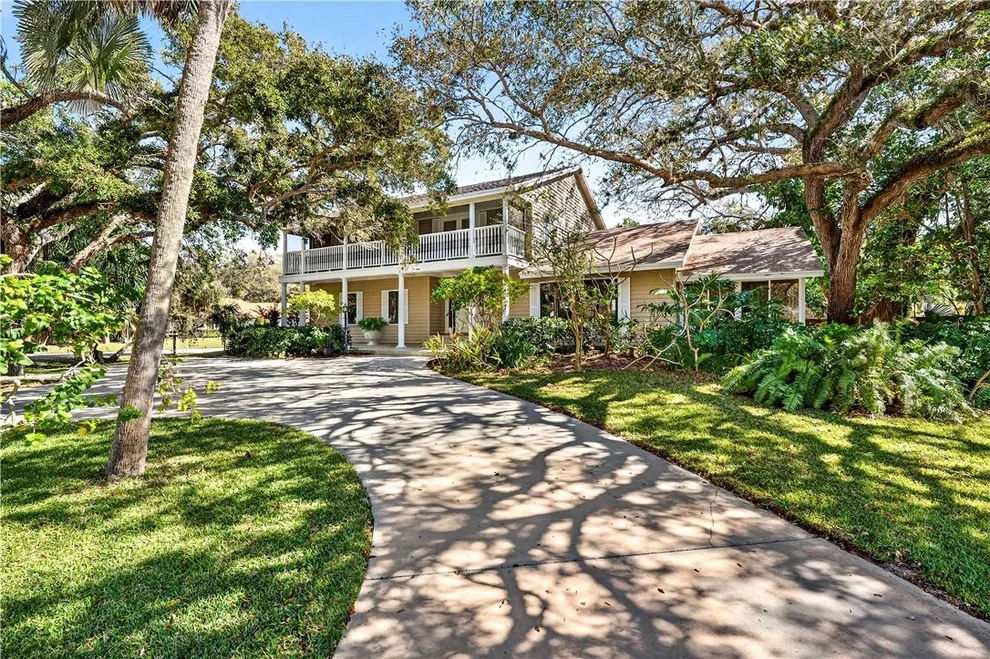 Unit for sale at 950 Winding River Road, Vero Beach, FL 32963