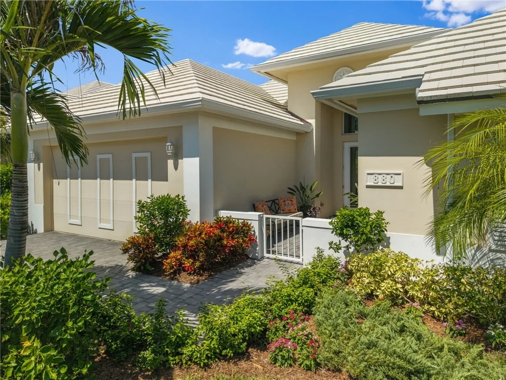 Unit for sale at 880 Saint Annes Lane, Vero Beach, FL 32967