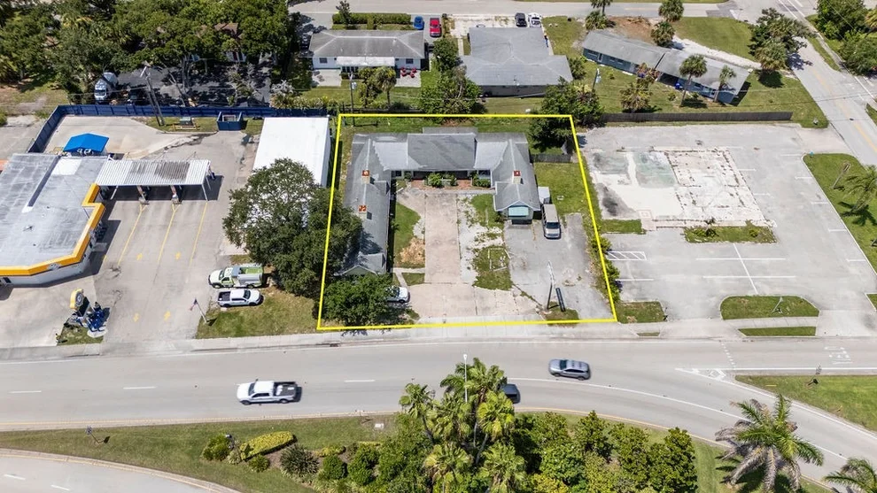Unit for sale at 830 21st Street, Vero Beach, FL 32960