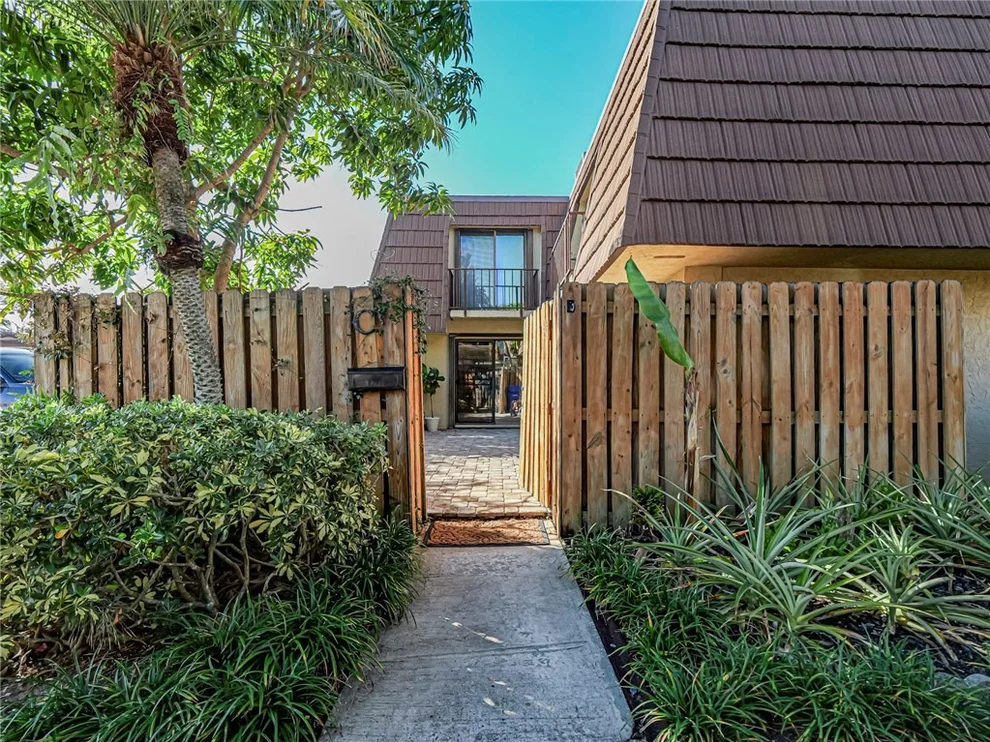 Unit for sale at 1166 6th Avenue, Vero Beach, FL 32960