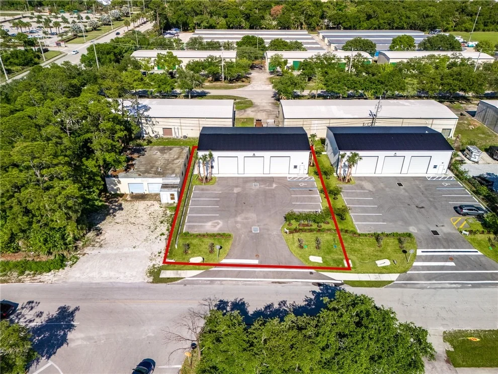 Unit for sale at 916 19th Avenue SW, Vero Beach, FL 32962